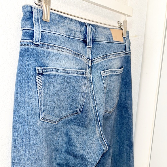 NwoT PAIGE The Anessa 31” Medium Slight Faded Wash Raw Hem Wide Leg Jeans SZ: 27 - Picture 11 of 15